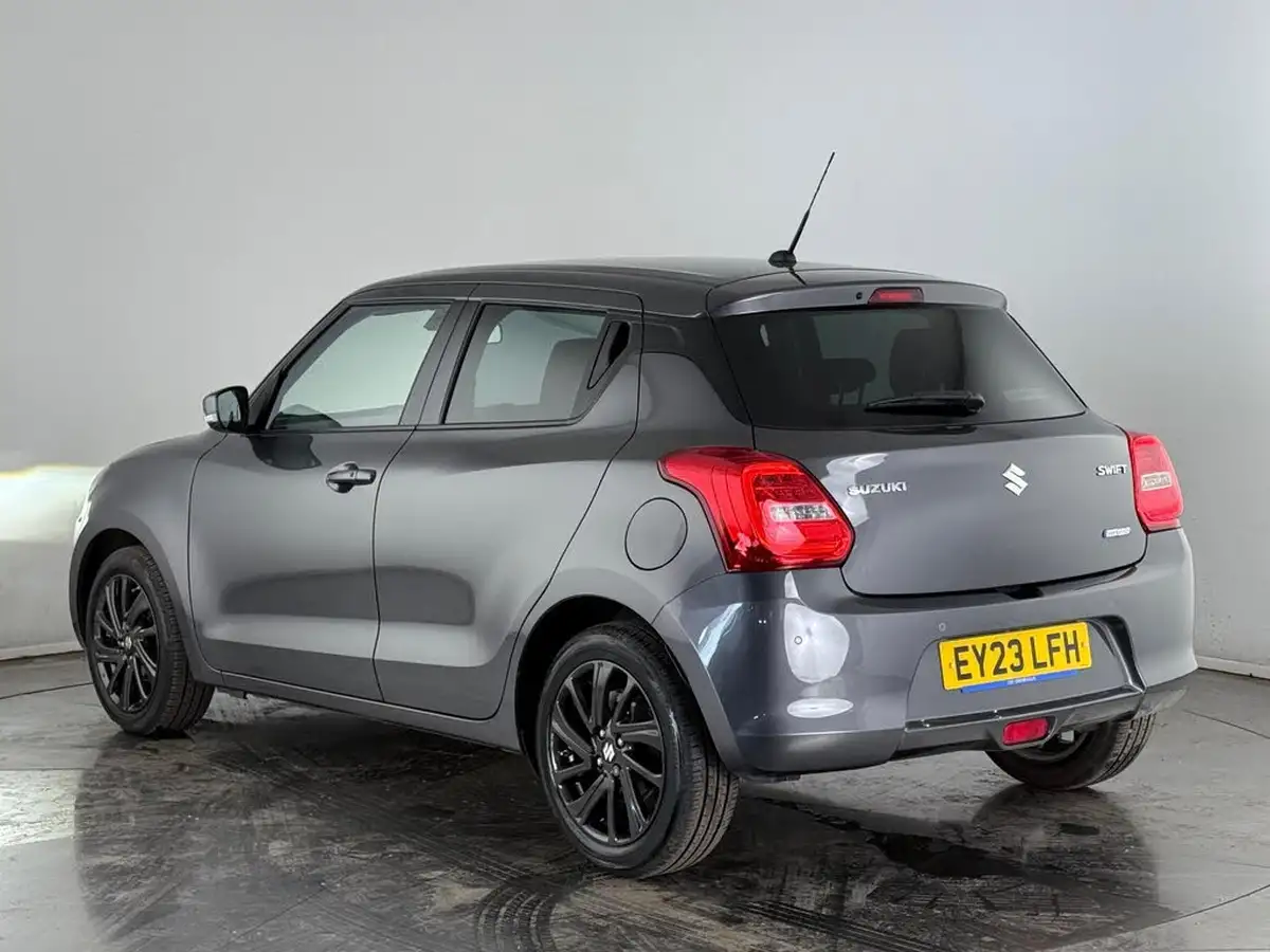 2023-suzuki-swift-12-dualjet-sz5-cvt-big-4