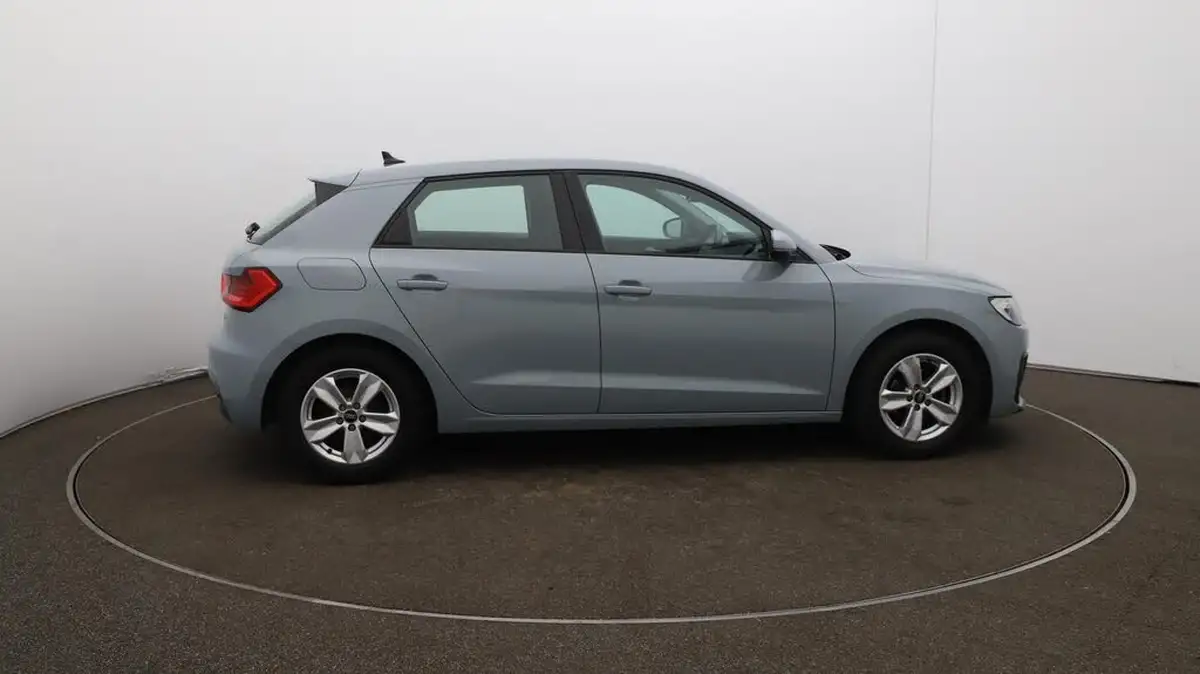 2023-audi-a1-10-25-tfsi-technik-big-48