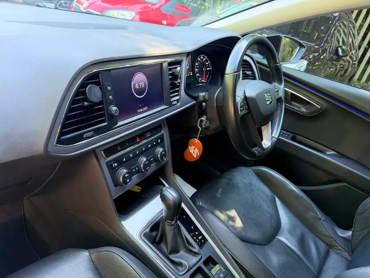2018-seat-leon-14-ecotsi-xcellence-technology-estate-dsg-big-33