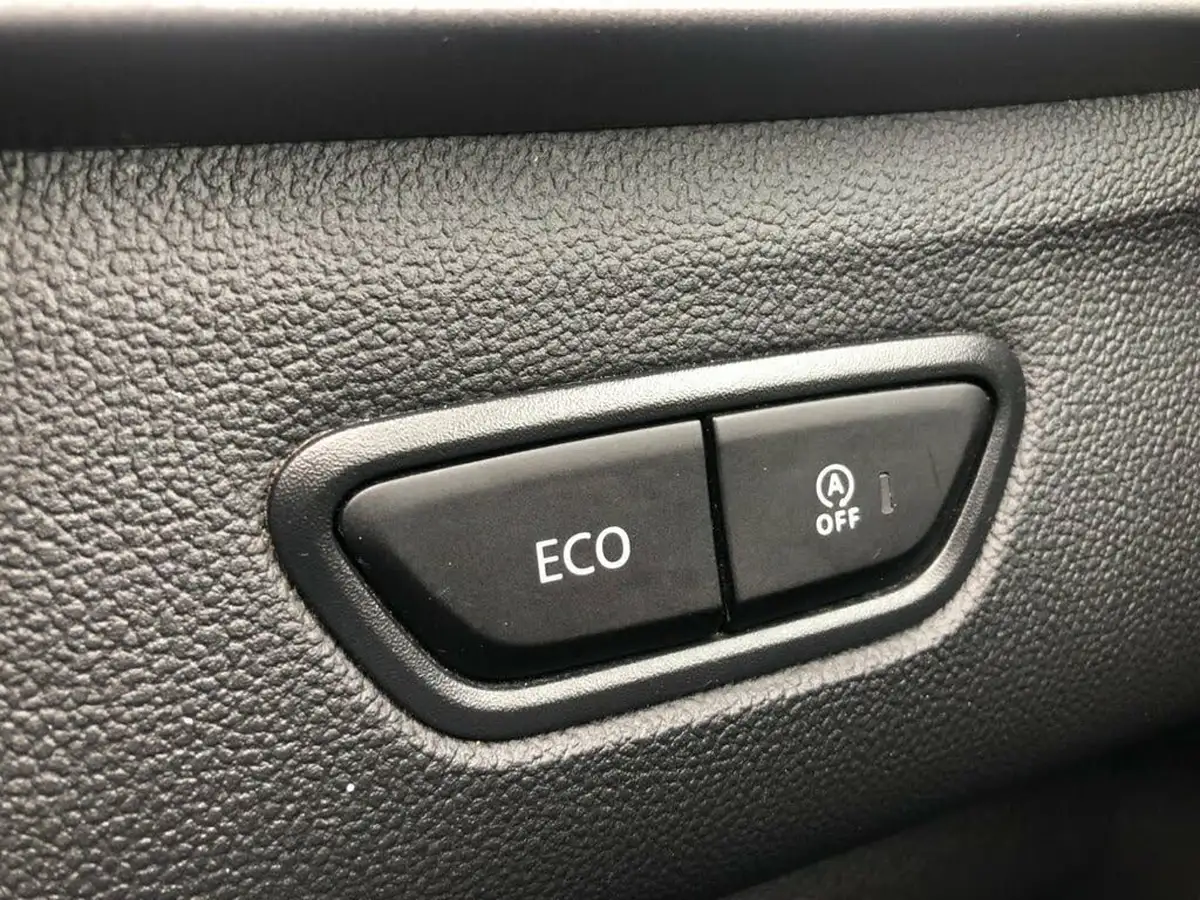 2016-renault-kadjar-12-tce-signature-nav-ss-1198cc-big-30