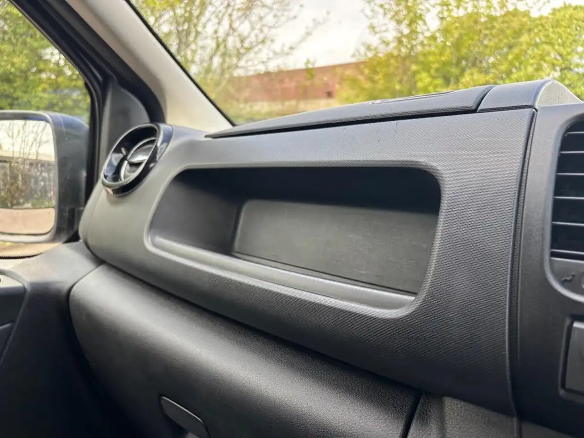 2018-vauxhall-vivaro-16cdti-sportive-2900-l2h1-125pseu6-biturbo-ss-ecotec-panel-big-25