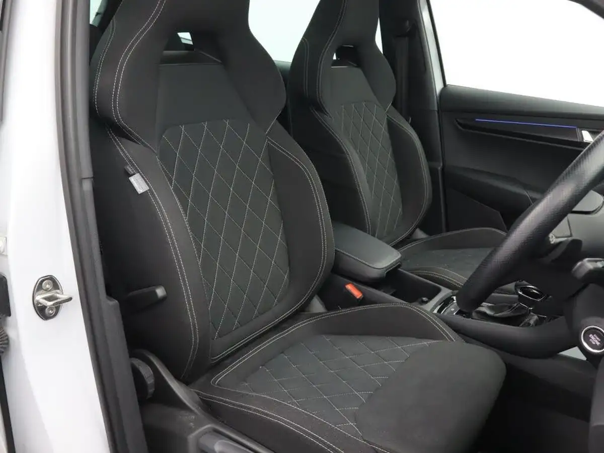 2019-skoda-karoq-15-tsi-sportline-4x4-dsg-big-14