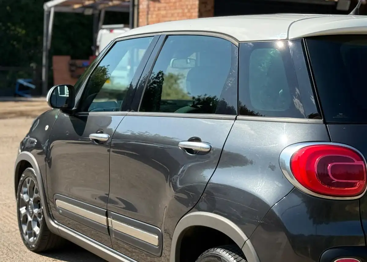 2013-fiat-500l-16-multijet-trekking-big-25
