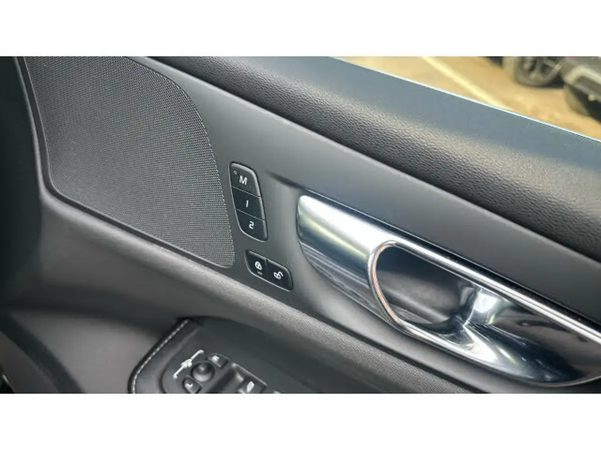 2020-volvo-v60-20td-d3-inscription-plus-big-23