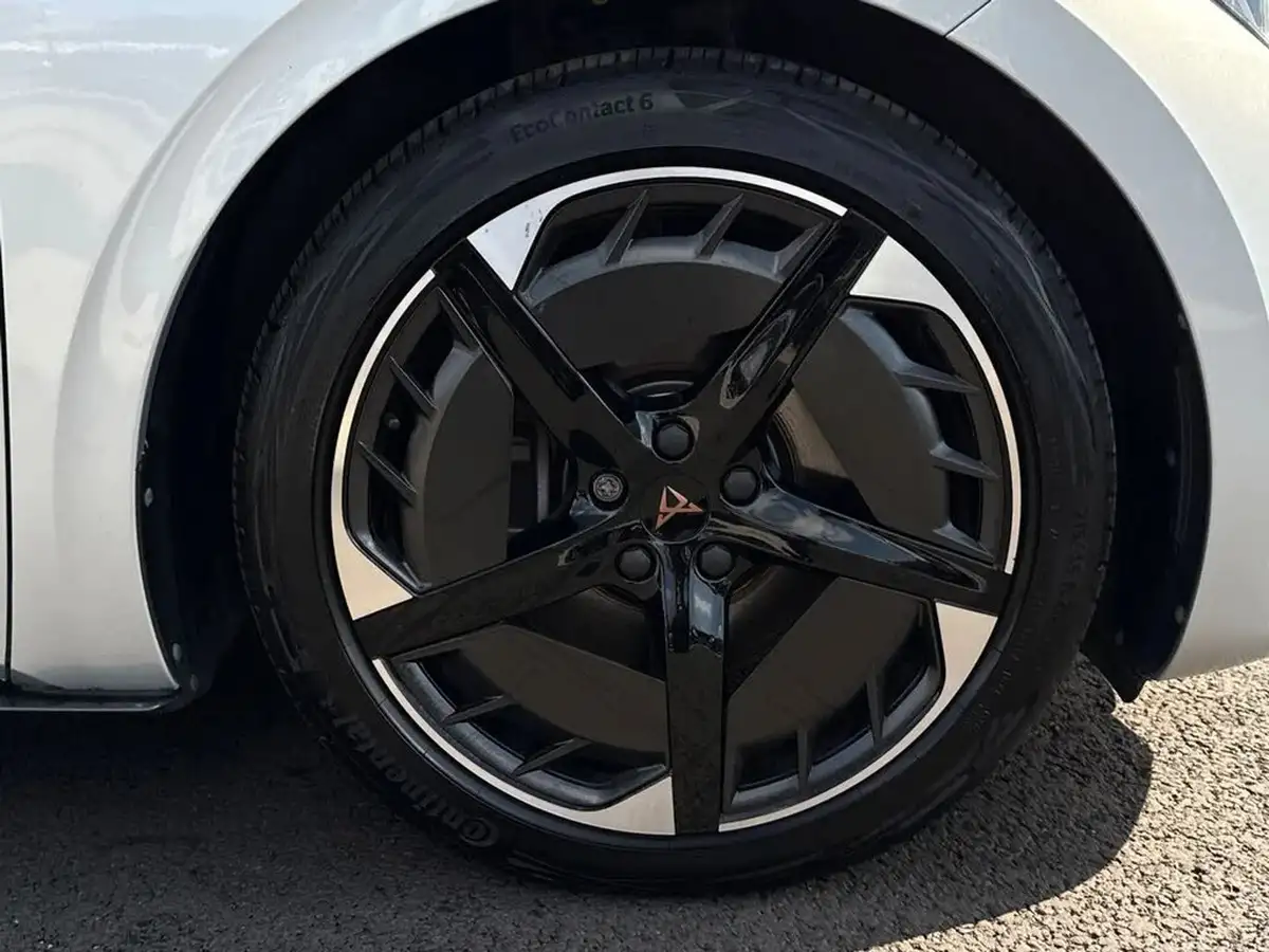 2024-cupra-born-e-v3-230ps-77kwh-e-boost-big-22