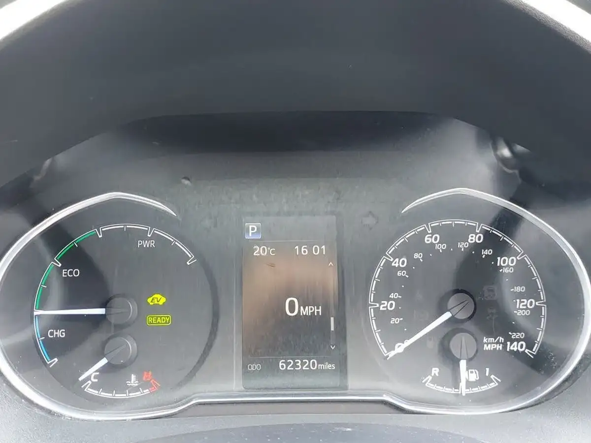 2020-toyota-yaris-15-vvt-i-icon-98bhp-hybrid-1497cc-e-cvt-big-34