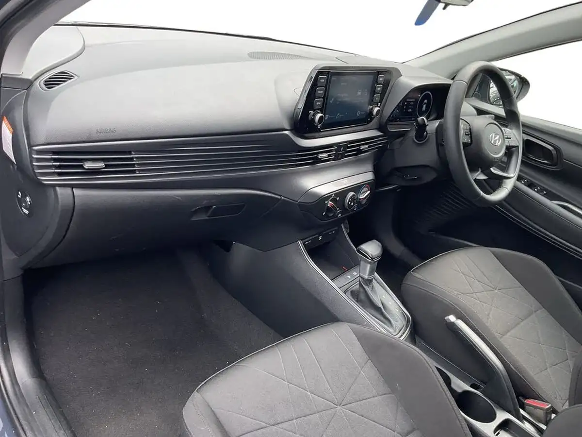 2024-hyundai-bayon-10-t-gdi-se-connect-dct-big-7