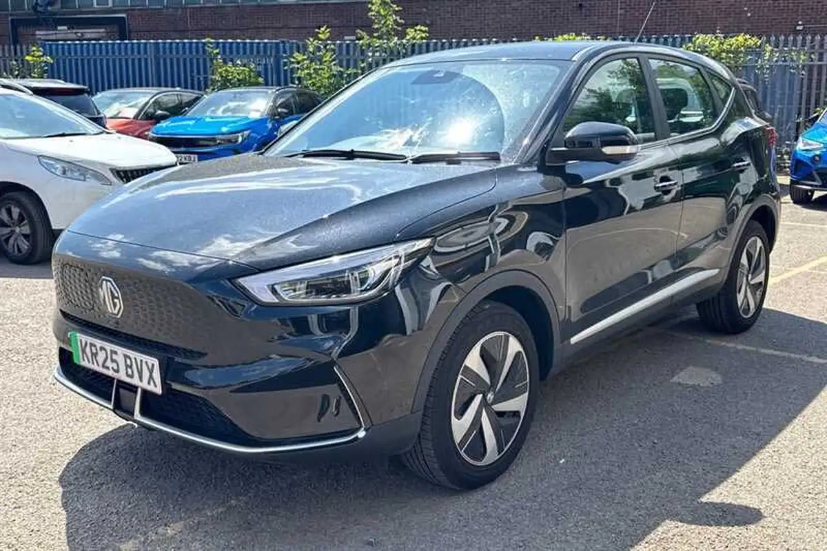 2025-mg-zs-suv-e-se-ev-156ps-long-range-big-5