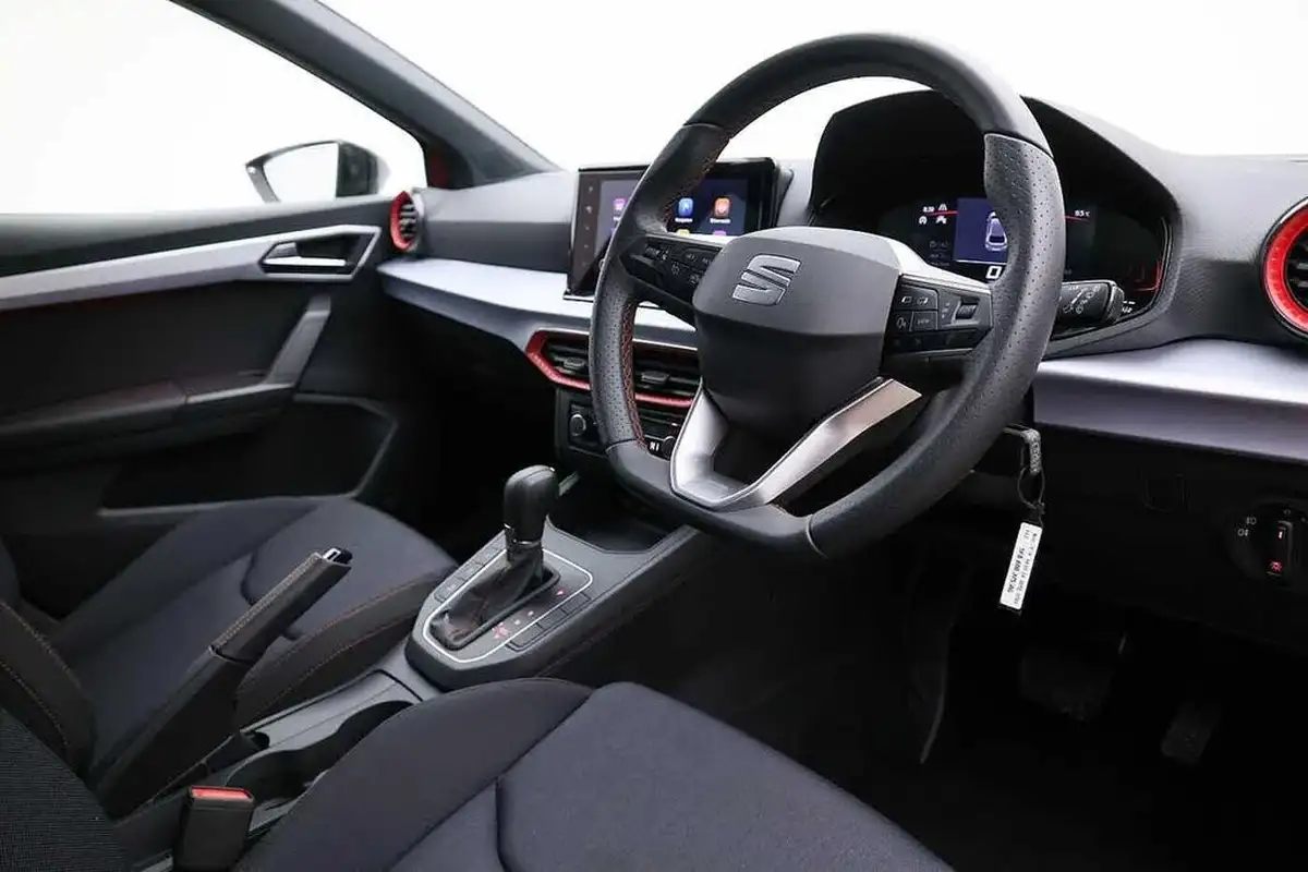 2024-seat-ibiza-10-tsi-fr-115ps-dsg-big-5