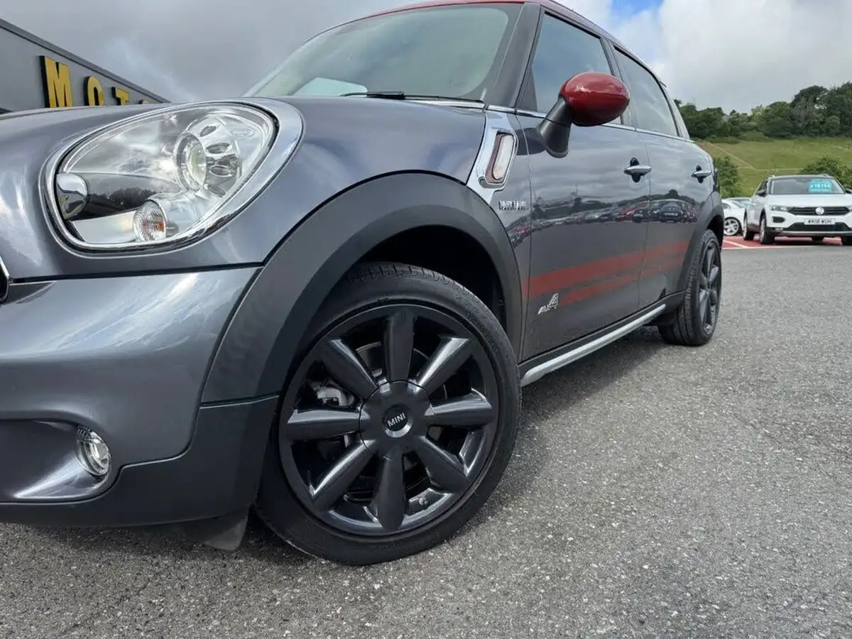 2016-mini-countryman-16-cooper-s-park-lane-edition-all4-big-29