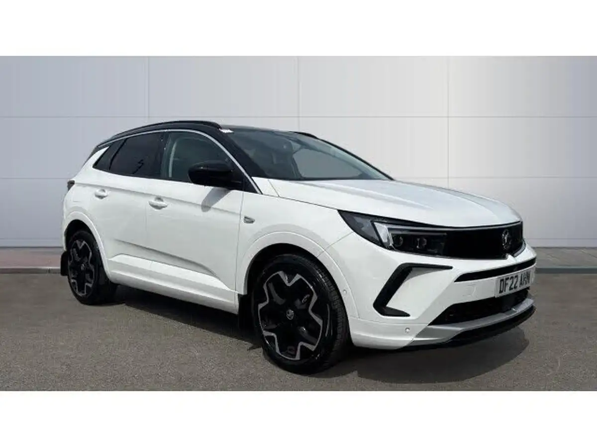 2022-vauxhall-grandland-12-elite-big-0