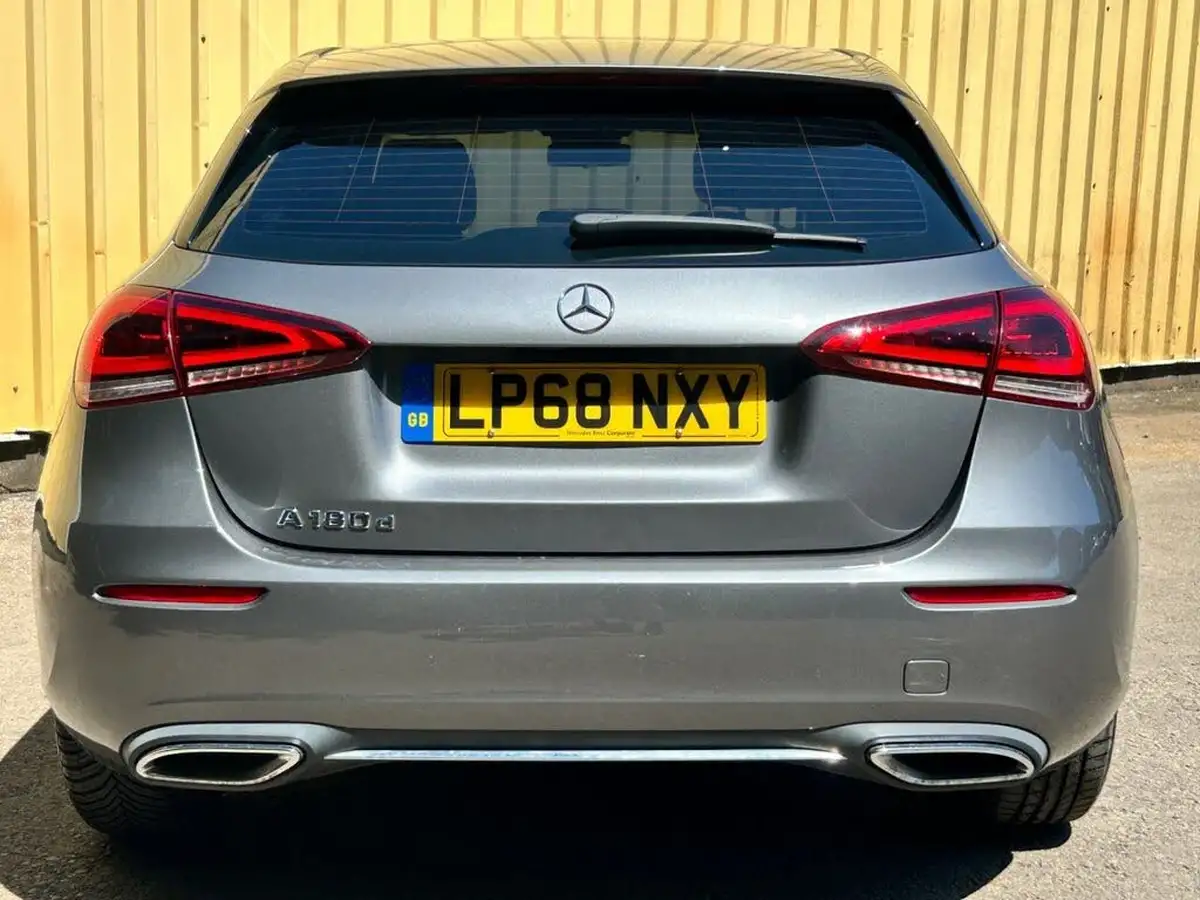 2018-mercedes-benz-a-class-15d-a180d-sport-116ps-ss-hatchback-5d-7g-dct-big-11