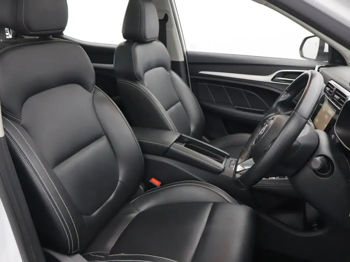 2020-mg-zs-suv-e-exclusive-ev-big-25