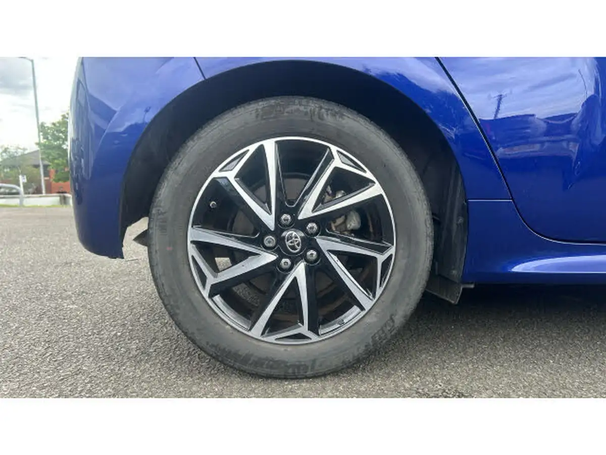 2022-toyota-yaris-15-vvt-i-design-big-17