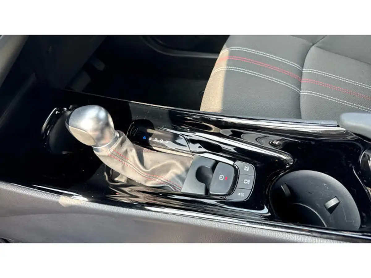 2022-toyota-c-hr-18-vvt-i-gr-sport-big-12