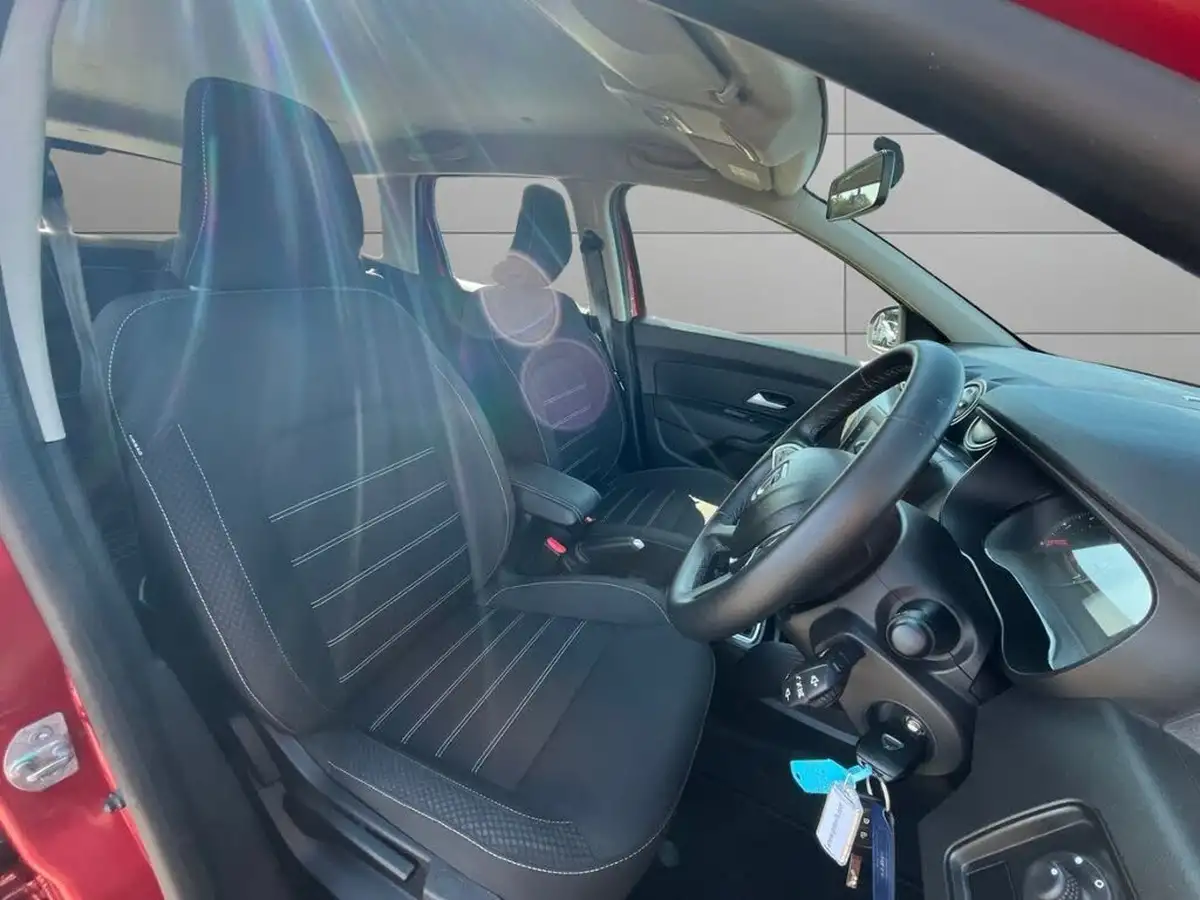 2021-dacia-duster-10-tce-comfort-100bhp-bi-fuel-station-wagon-5d-big-10
