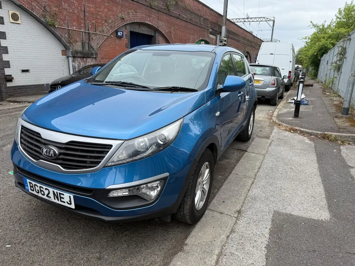 2012-kia-sportage-17td-1-big-8
