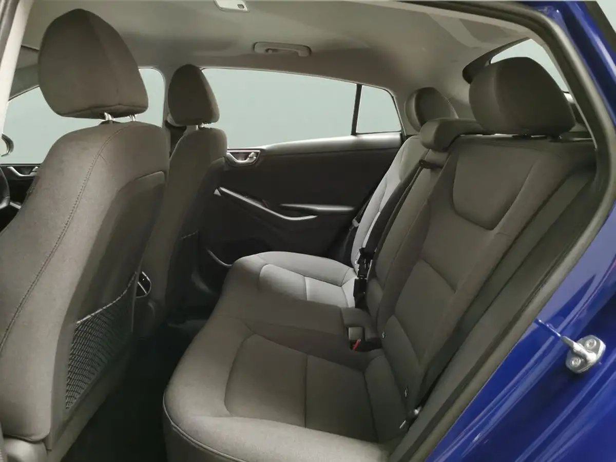 2021-hyundai-ioniq-e-premium-electric-100kw-big-31