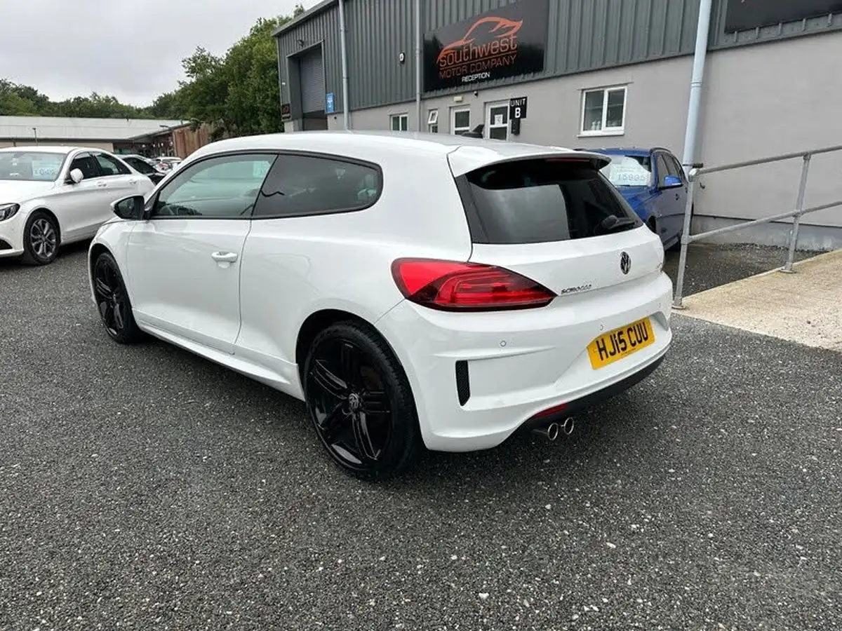 2015-volkswagen-scirocco-20tdi-r-line-184ps-big-3