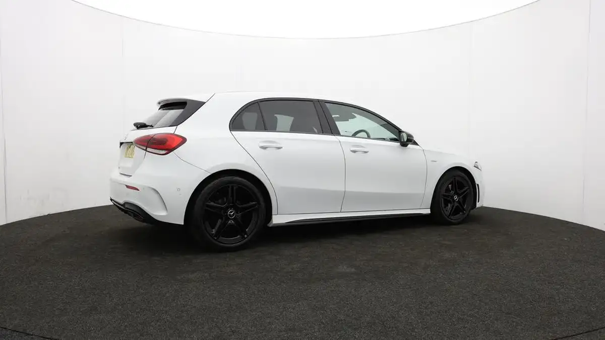 2022-mercedes-benz-a-class-13-a180-amg-line-executive-edition-hatchback-5d-7g-dct-big-30