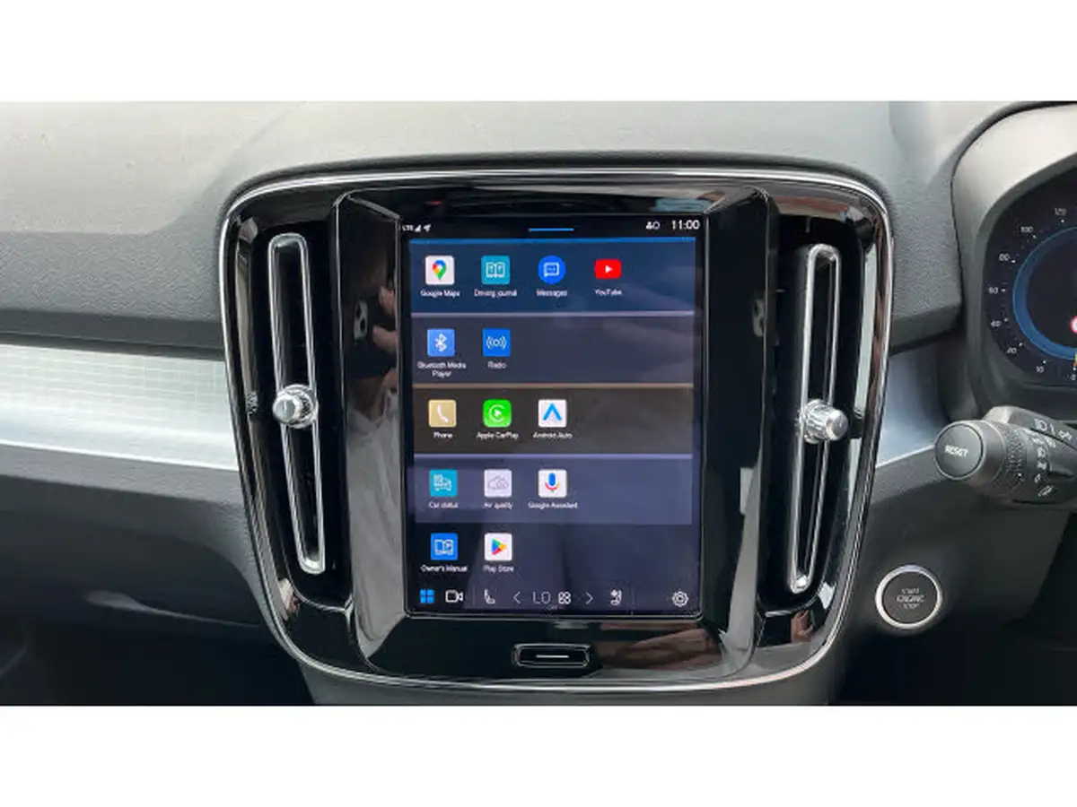 2024-volvo-xc40-20-b3-plus-big-34