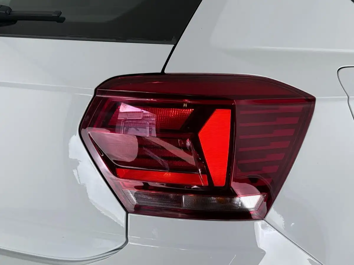 2019-volkswagen-polo-10-se-65ps-evo-ss-big-9