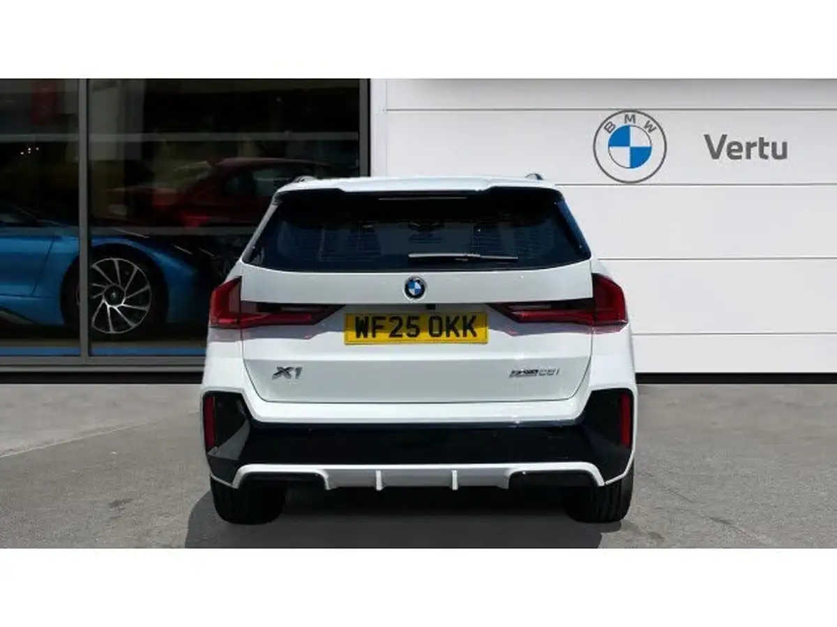 2025-bmw-x1-20-xdrive23i-m-sport-big-14
