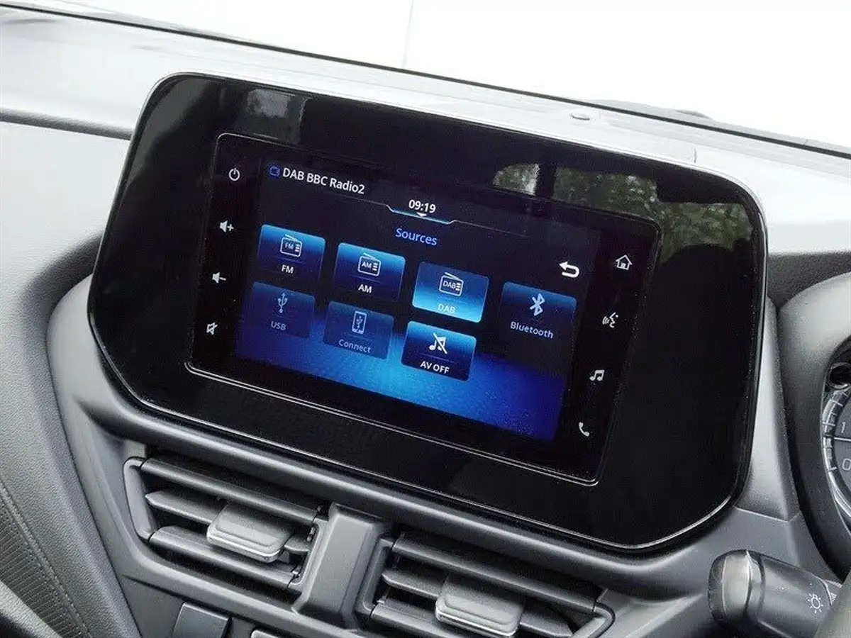 2023-suzuki-s-cross-14-boosterjet-motion-big-22