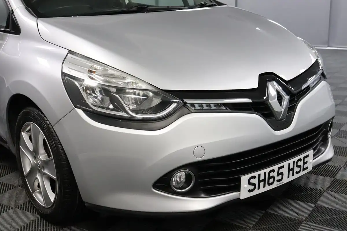 2015-renault-clio-09-tce-dynamique-nav-big-26