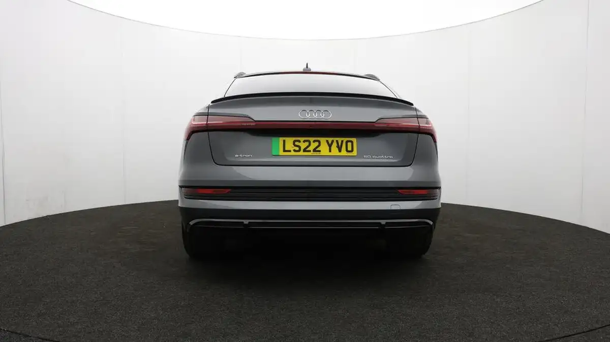 2022-audi-e-tron-50e-black-edition-sportback-big-56
