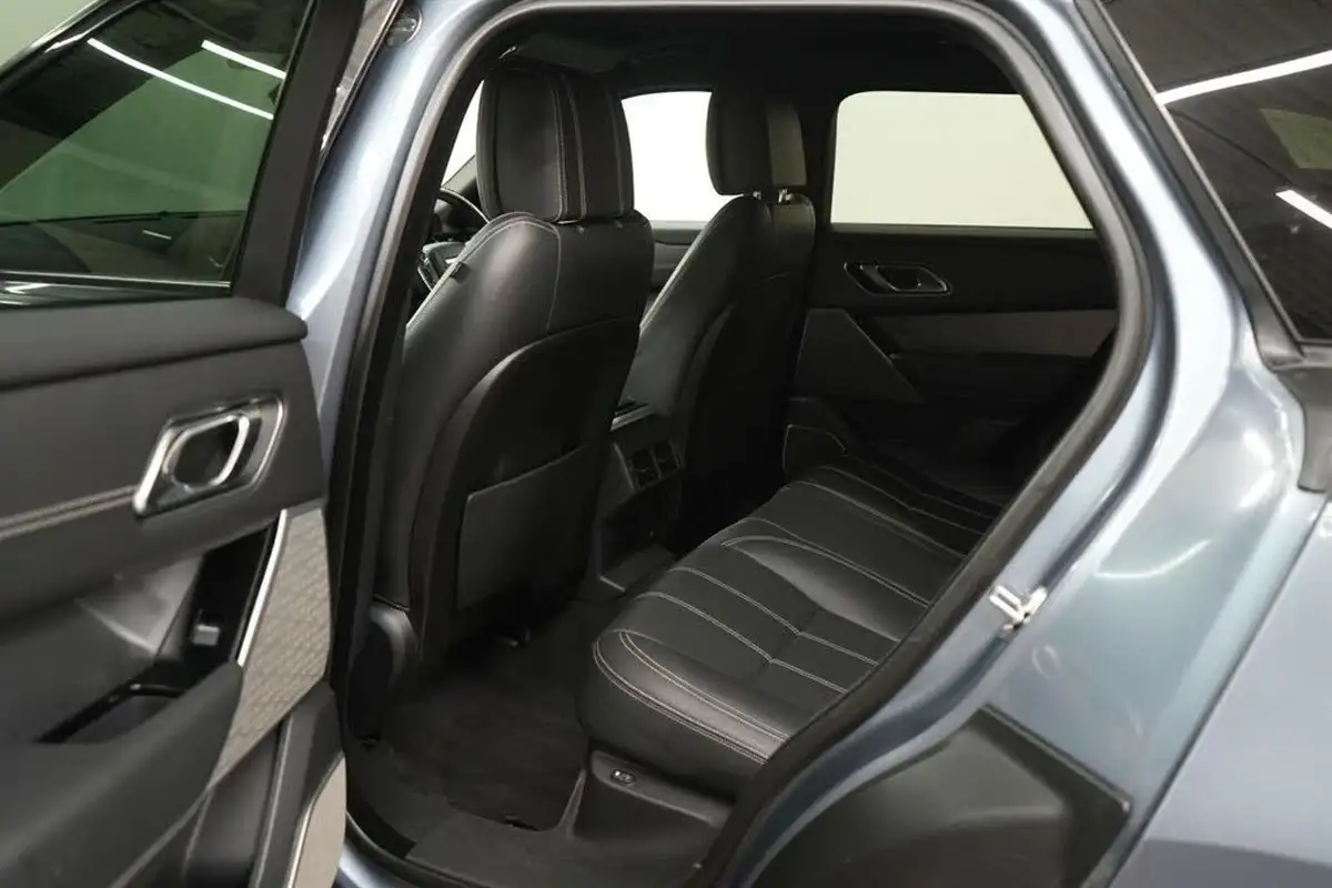 2018-land-rover-range-rover-velar-20-p300-r-dynamic-hse-ss-big-20