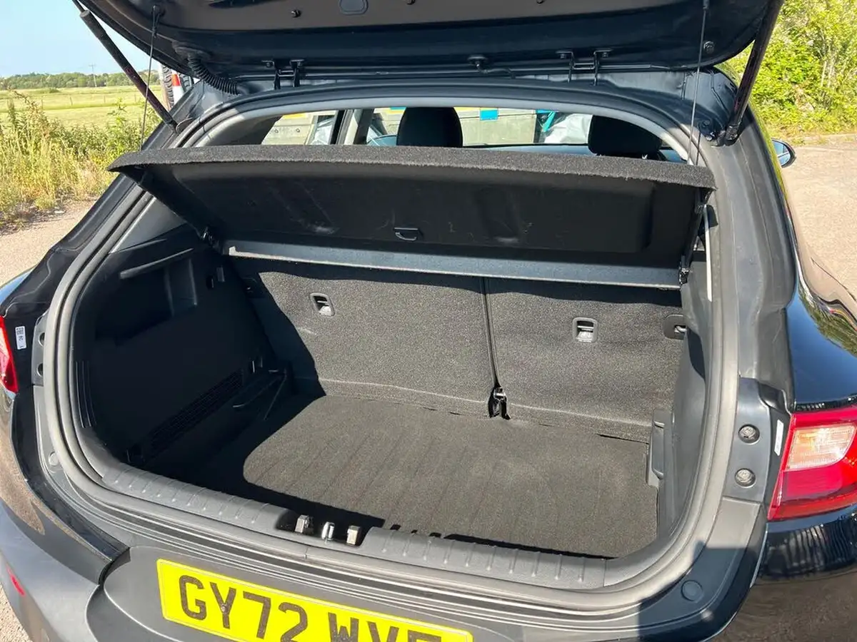 2023-kia-stonic-10-t-gdi-2-99bhp-big-26