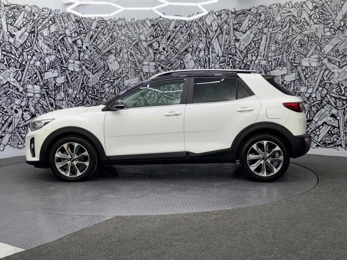 2020-kia-stonic-10-t-gdi-4-dct-big-11