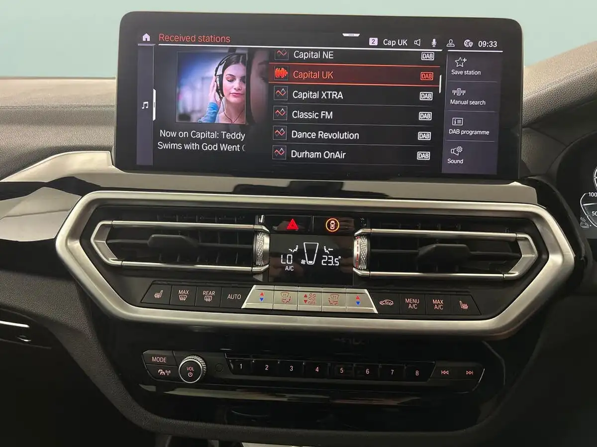 2021-bmw-ix3-e-m-sport-big-33