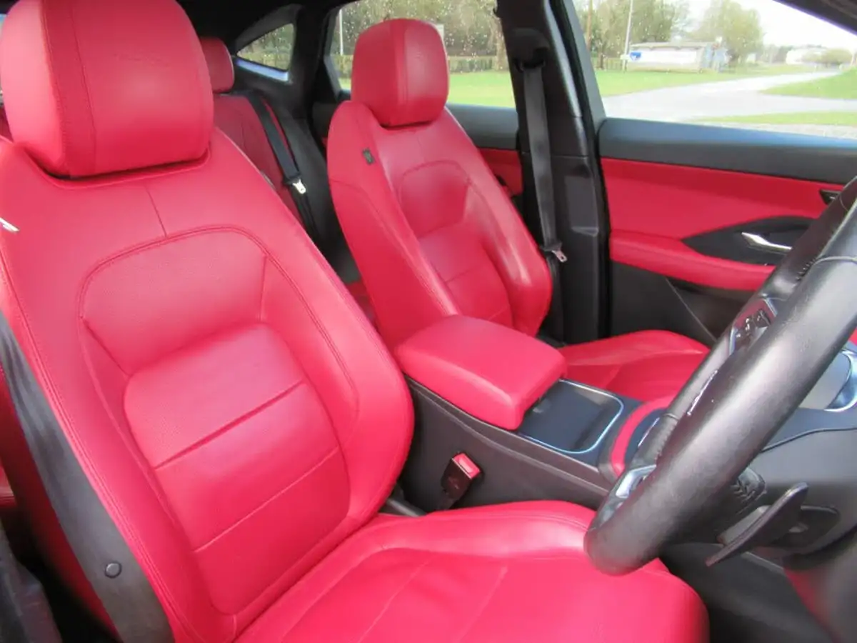 2019-jaguar-e-pace-20-i4-r-dynamic-se-249ps-big-20