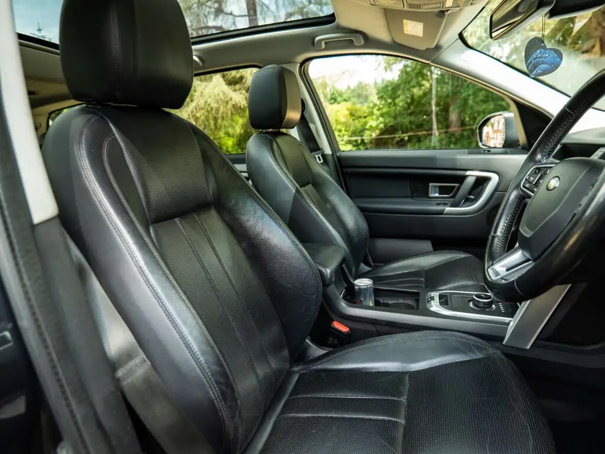 2017-land-rover-discovery-sport-20td4-hse-black-180ps-station-wagon-big-11