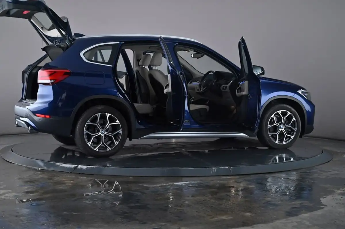2019-bmw-x1-20-sdrive-20i-xline-sdrive-20i-big-64