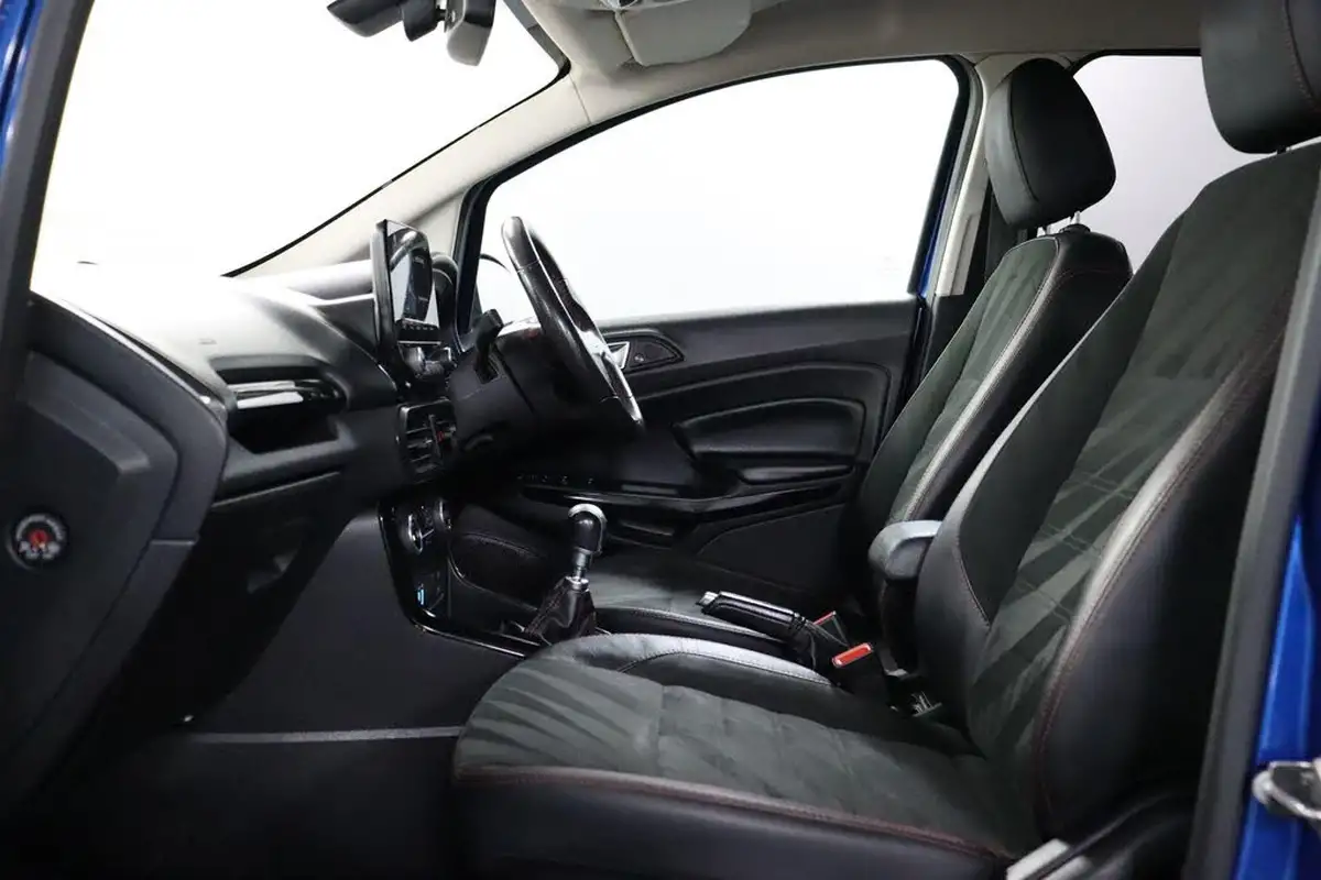2017-ford-ecosport-10t-st-line-140ps-big-43