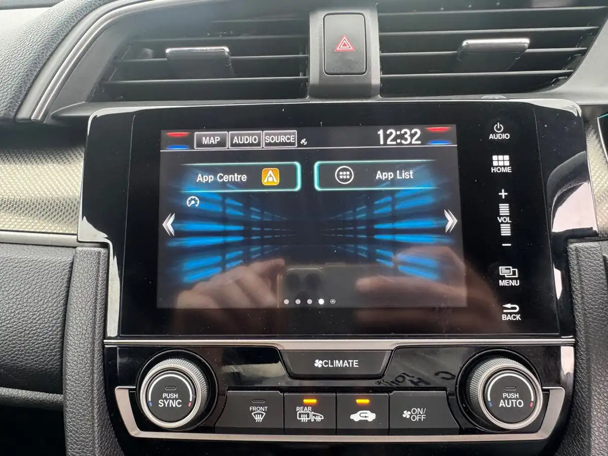 2018-honda-civic-10-vtec-turbo-sr-129ps-hatchback-5d-cvt-big-27