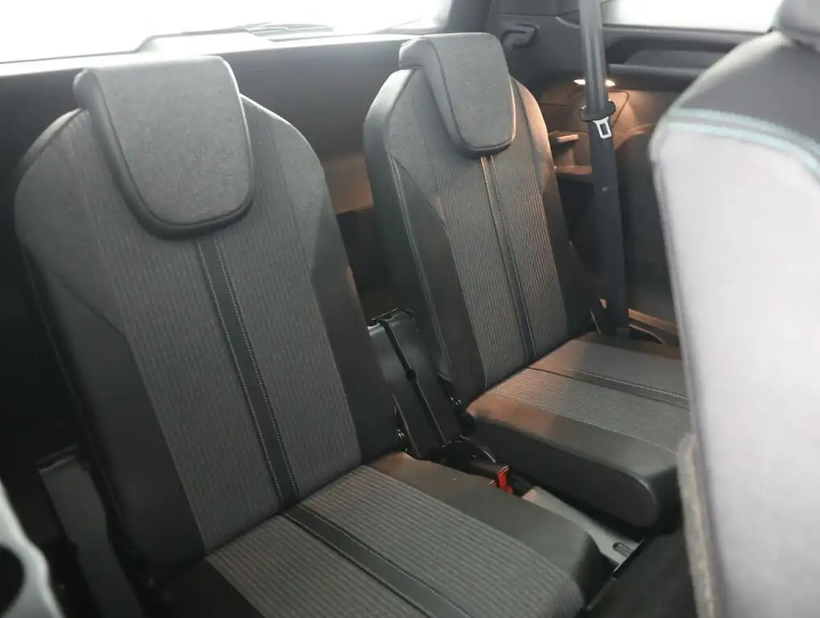 2022-peugeot-5008-suv-15-bluehdi-allure-premium-eat8-big-35