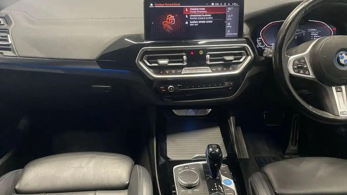 2022-bmw-ix3-e-m-sport-big-15
