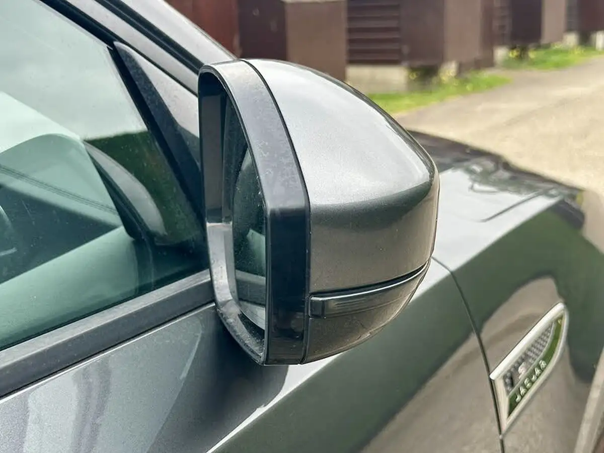 2018-jaguar-e-pace-20-i4-s-ss-big-15