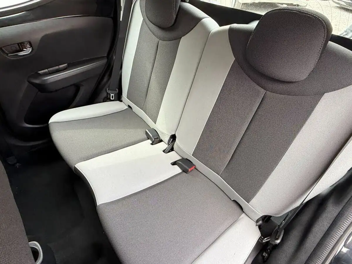 2014-toyota-aygo-10-vvt-i-x-clusiv-5d-big-27