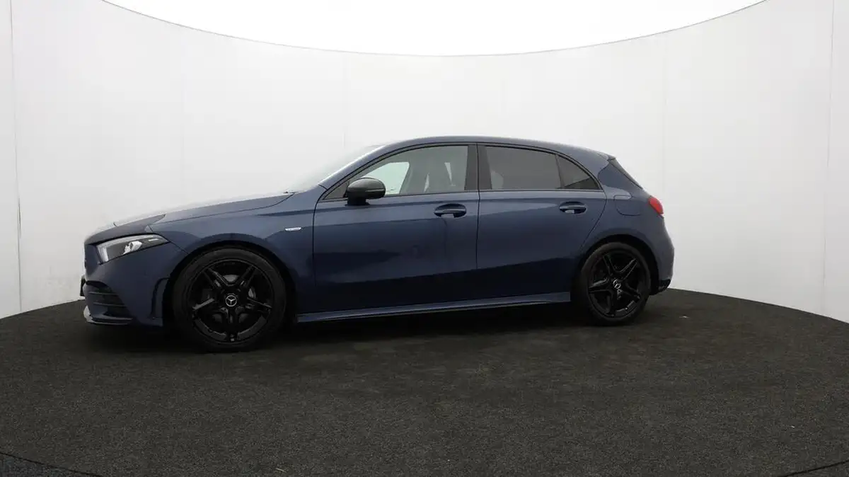 2022-mercedes-benz-a-class-13-a180-amg-line-executive-edition-hatchback-5d-7g-dct-big-69