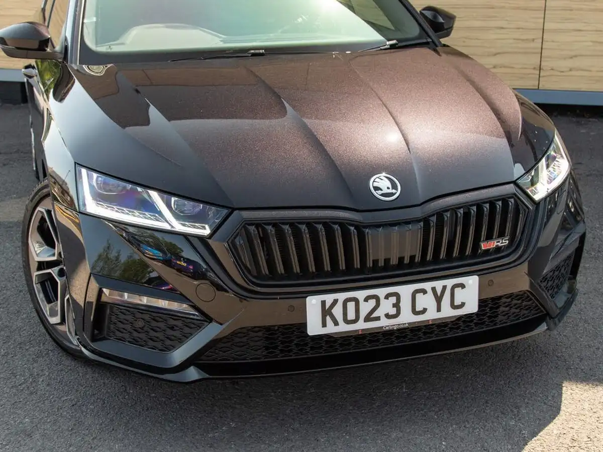 2023-skoda-octavia-20-tsi-vrs-hatchback-dsg-big-9