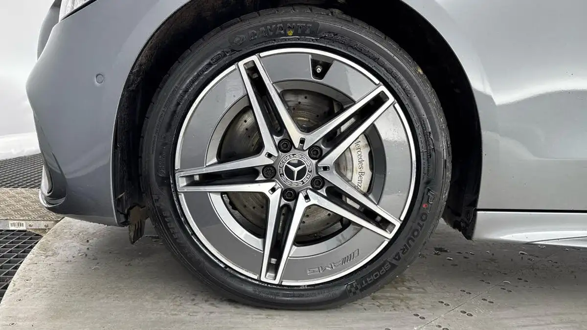 2022-mercedes-benz-c-class-big-29