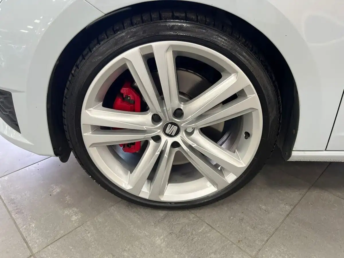 2014-seat-leon-20-cupra-280-ss-hatchback-5d-dsg-big-53