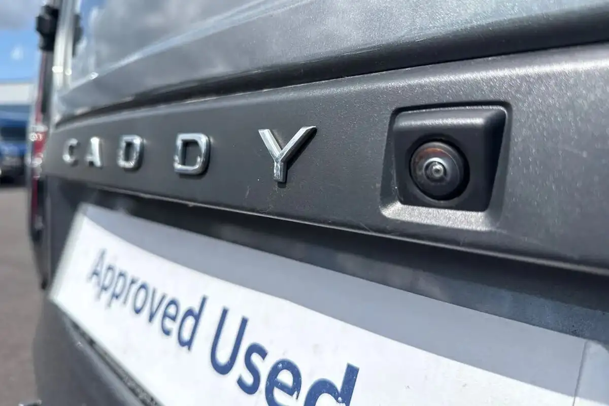 2024-volkswagen-caddy-big-28