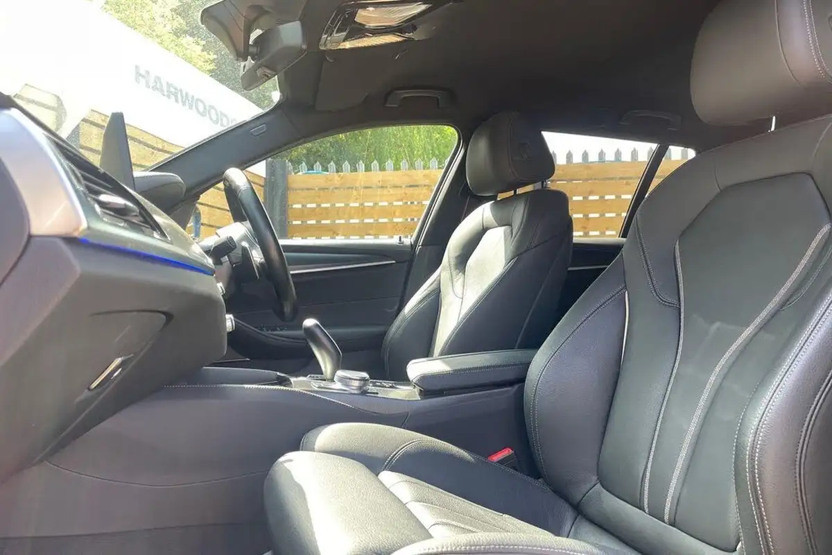 2021-bmw-5-series-20td-520d-m-sport-mht-touring-5d-big-24