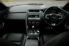 2020-jaguar-e-pace-20-i4-chequered-flag-200ps-small-15